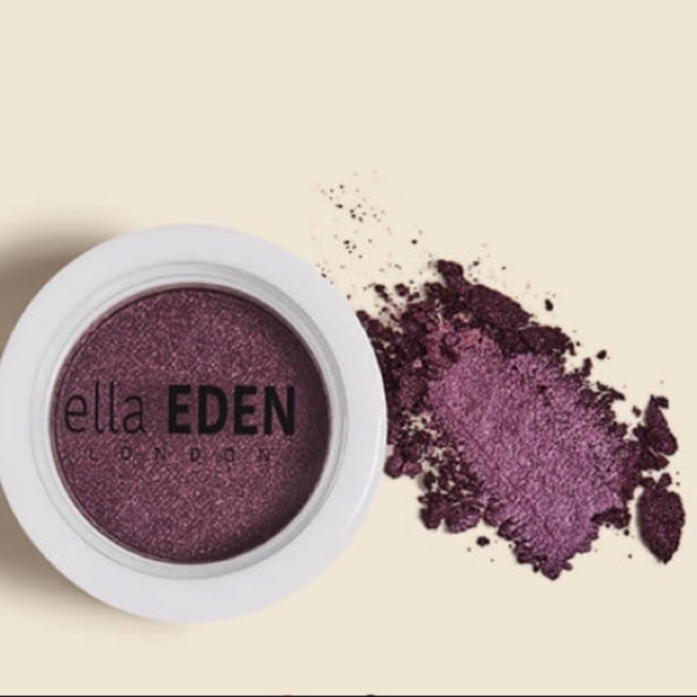 Ella Eden London Compact Eyeshadow “WILLOW” new!